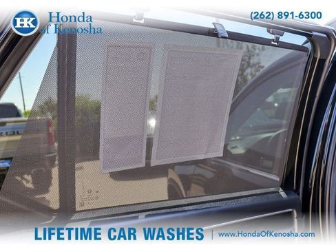 Certified 2025 Honda Pilot Touring image 25