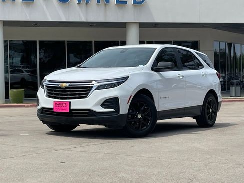 Used 2024 Chevrolet Equinox LS w/ Driver Confidence II Package FWD image 1