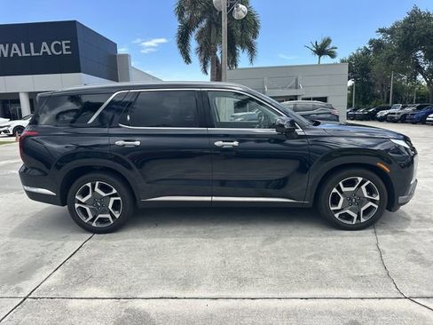 Used 2023 Hyundai Palisade Limited AWD/4WD image 5