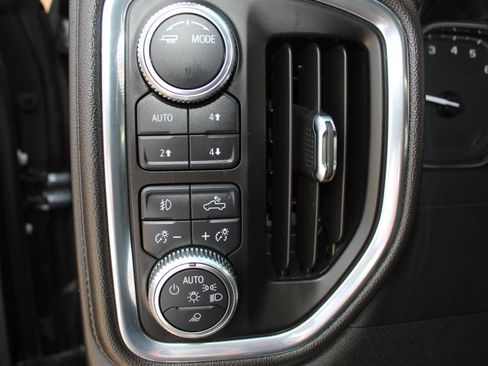 Used 2021 GMC Sierra 1500 SLT AWD/4WD image 26