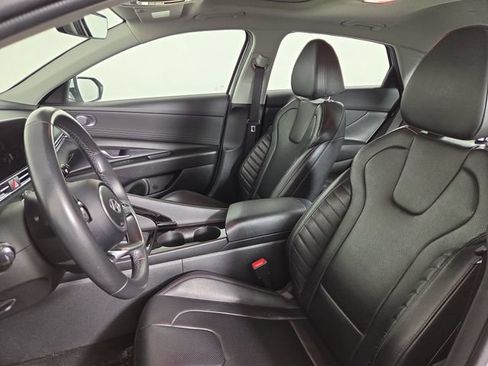 Used 2024 Hyundai Elantra Limited FWD image 12