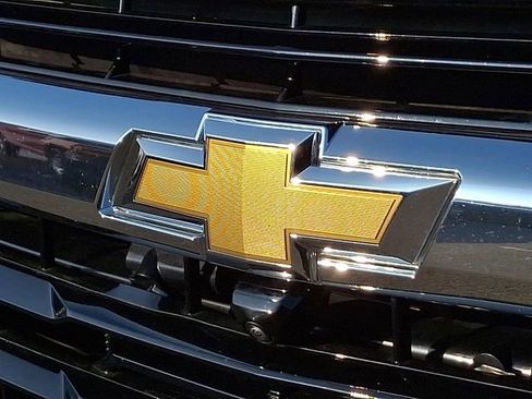 Used 2025 Chevrolet Tahoe LS AWD/4WD image 34