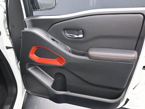 Used 2023 Nissan Frontier PRO-4X w/ Pro Convenience Package image 28