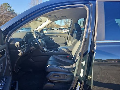 Used 2023 Honda Pilot EX-L image 12