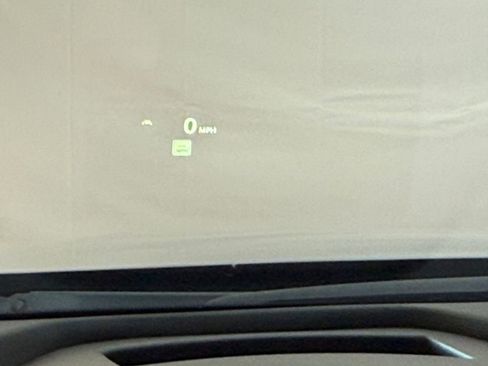 Used 2022 Buick Envision Avenir w/ Technology Package II image 14