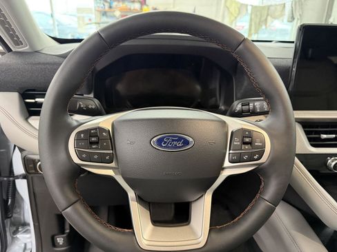 New 2026 Ford Explorer Active w/ Active Comfort Package image 11