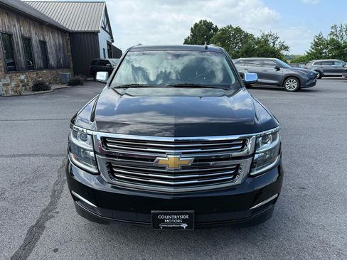 Used 2018 Chevrolet Suburban Premier RWD image 10