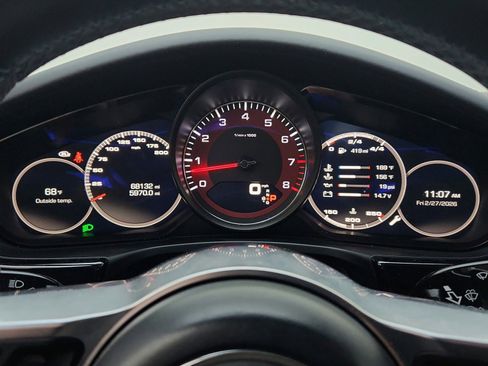 Used 2018 Porsche Panamera 4S image 16