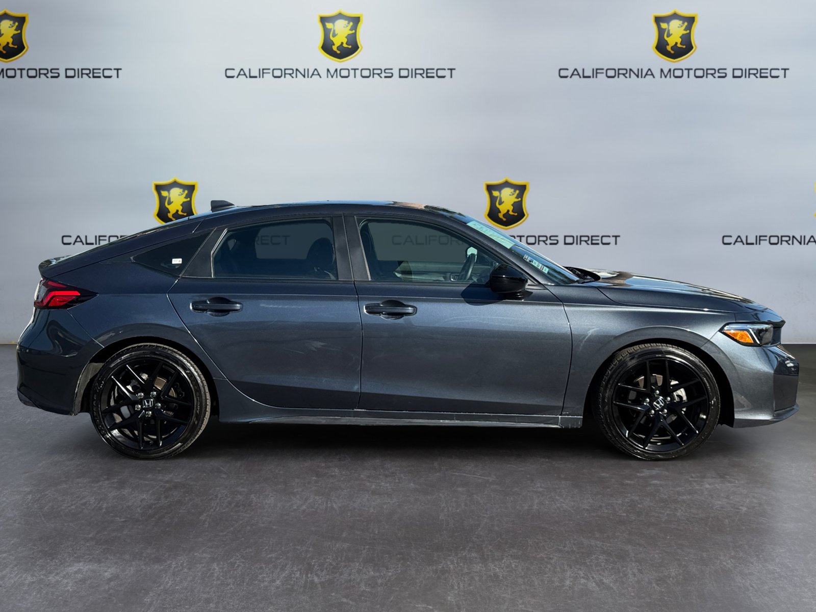 Used 2025 Honda Civic Sport image 6