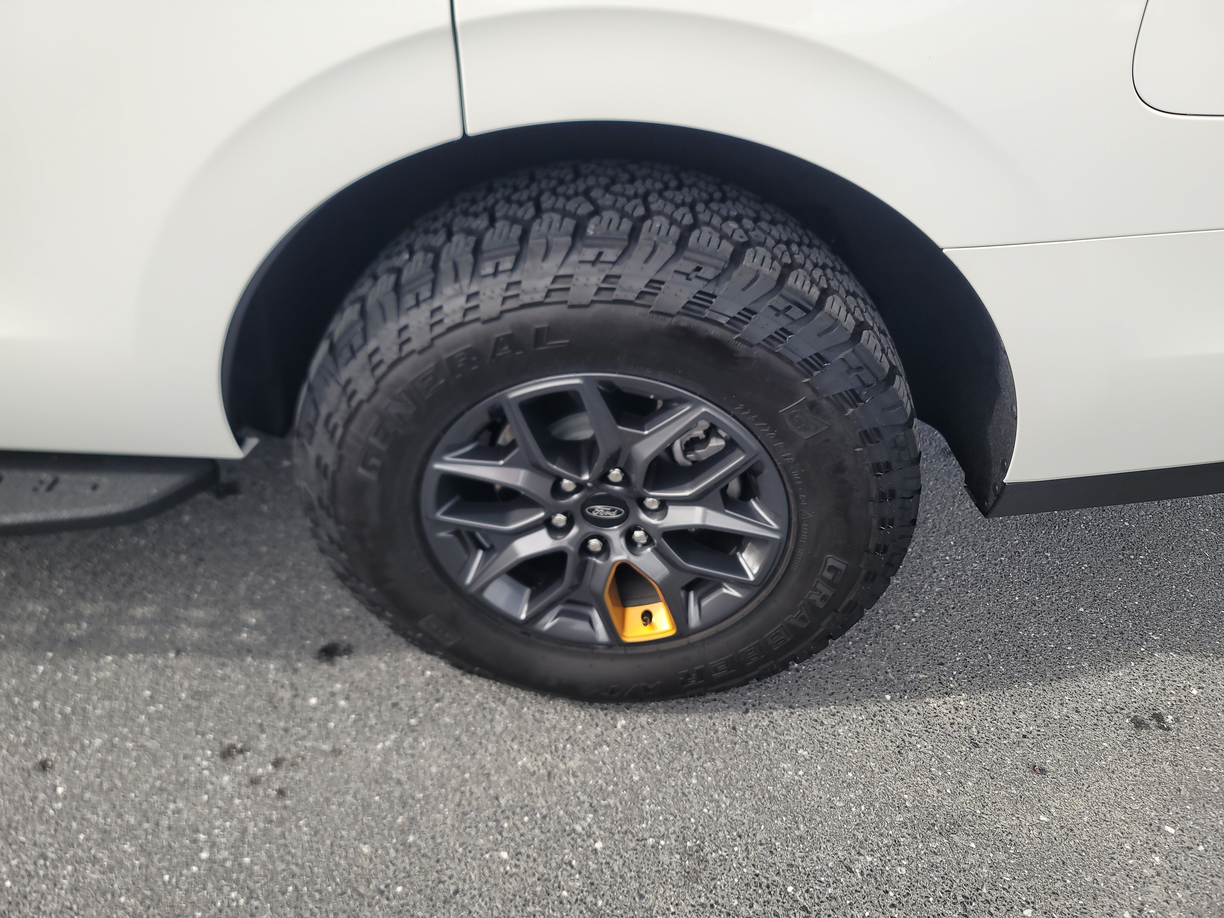 Used 2025 Ford Expedition Tremor AWD/4WD image 13
