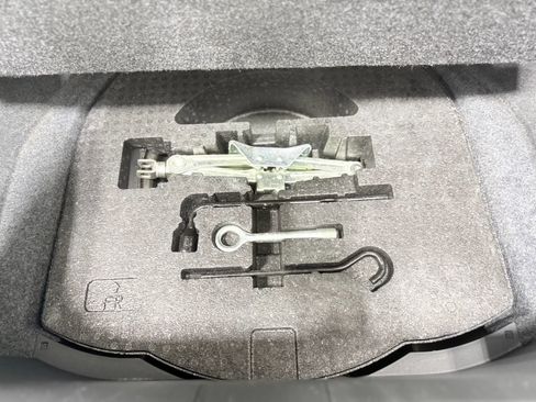 Used 2013 Acura TL SH-AWD image 37