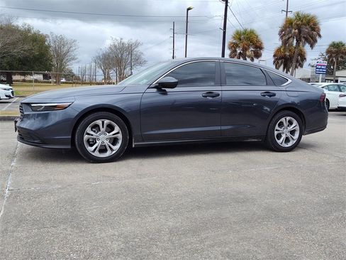 Used 2025 Honda Accord LX image 3