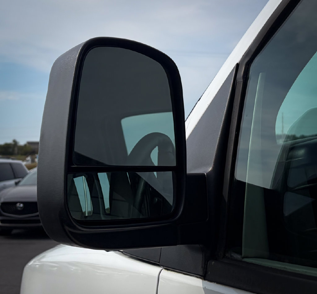 Used 2012 GMC Savana 2500 RWD image 16