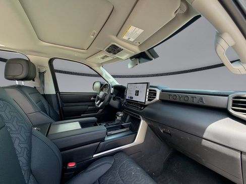 Used 2023 Toyota Sequoia SR5 w/ SR5 Premium Package AWD/4WD image 15