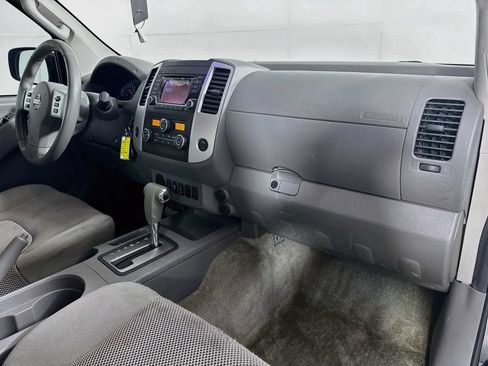 Used 2016 Nissan Frontier SV RWD image 33