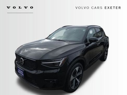 New 2026 Volvo XC40 B5 Plus w/ Climate Package AWD/4WD image 3
