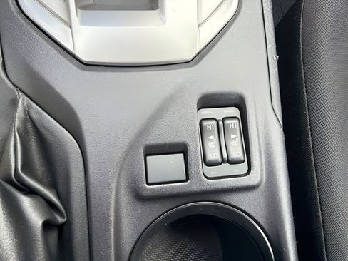 Used 2018 Subaru Impreza 2.0i Premium w/ Eyesight & BSD & Rcta AWD/4WD image 19