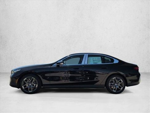 Used 2027 BMW 530i xDrive w/ Premium Package AWD/4WD image 5