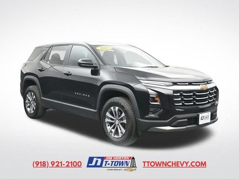Used 2025 Chevrolet Equinox LT FWD image 1