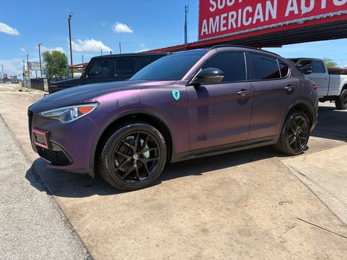 Used 2018 Alfa Romeo Stelvio Ti Sport AWD/4WD image 3