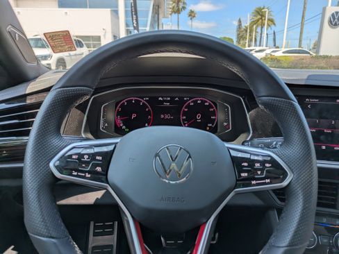 Certified 2023 Volkswagen Jetta GLI Autobahn FWD image 27
