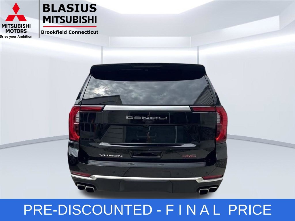 Used 2026 GMC Yukon Denali w/ Sun & Power Step Package AWD/4WD image 6