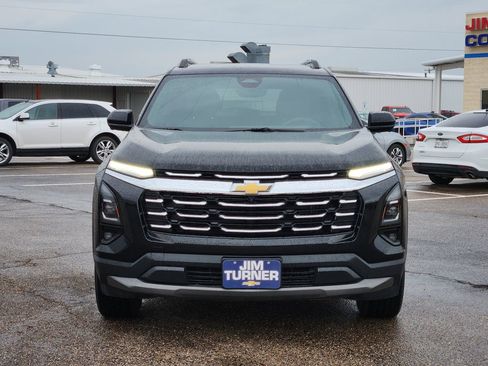 Used 2025 Chevrolet Equinox LT w/ Convenience Package II FWD image 2