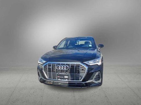 Certified 2025 Audi Q3 2.0T Premium w/ Convenience Package image 6