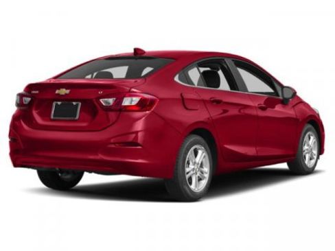 Used 2018 Chevrolet Cruze LT w/ Sun And Sound Package image 5