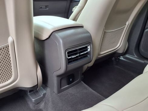 Used 2024 Lincoln Corsair FWD image 19