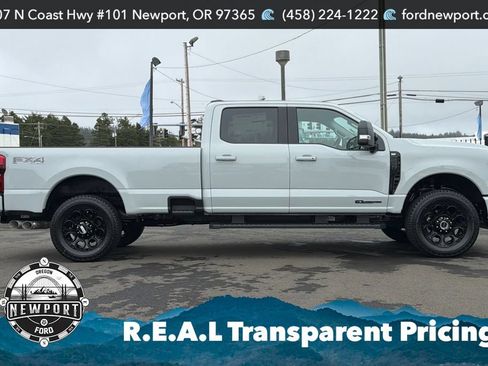 New 2026 Ford F250 XLT w/ XLT Premium Package AWD/4WD image 2