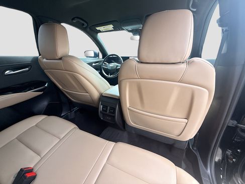 Used 2024 Cadillac XT4 Luxury FWD image 30