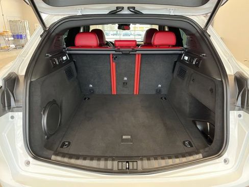 Used 2024 Alfa Romeo Stelvio Veloce image 10
