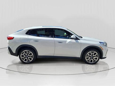 Used 2026 BMW X2 xDrive28i AWD/4WD image 8