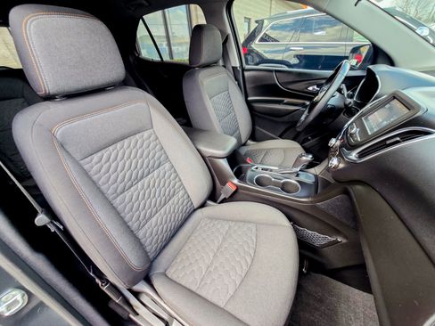 Used 2018 Chevrolet Equinox LT image 27