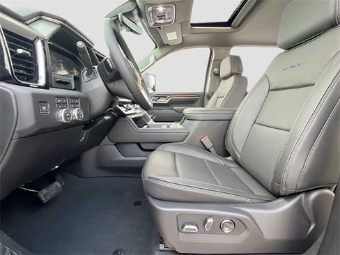 New 2026 GMC Sierra 2500 Denali w/ Denali Reserve Package image 15