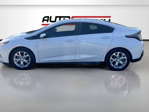 Used 2018 Chevrolet Volt Premier w/ Driver Confidence Package FWD image 4