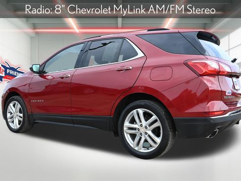Used 2018 Chevrolet Equinox Premier image 3