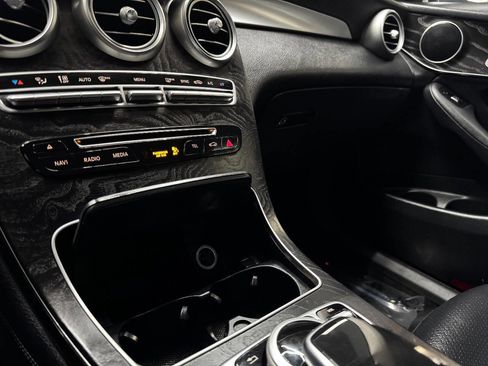 Used 2016 Mercedes-Benz GLC 300 image 24