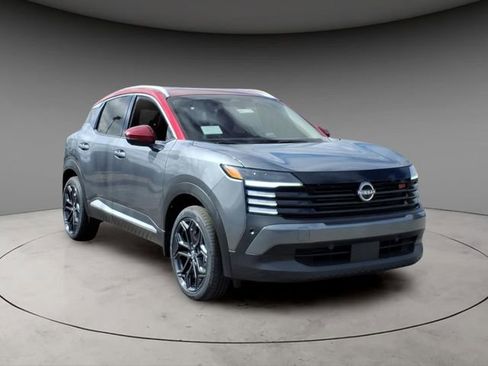 New 2026 Nissan Kicks SR AWD/4WD image 14