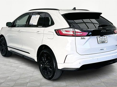 Used 2022 Ford Edge SE w/ Black Appearance Package image 13