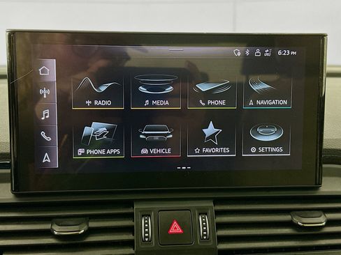 Used 2021 Audi Q5 e Premium w/ Convenience Package image 19