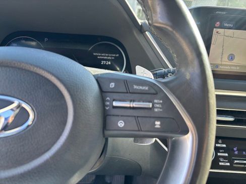 Used 2021 Hyundai Sonata Limited image 16