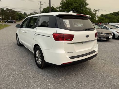 Used 2019 Kia Sedona L FWD image 3