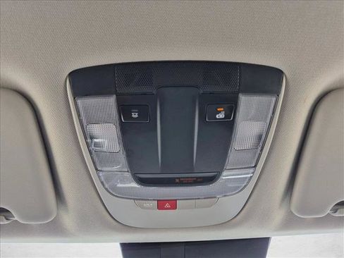 Used 2024 Kia Sportage EX FWD image 15