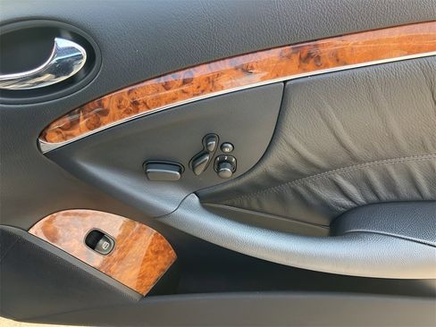 Used 2006 Mercedes-Benz CLK 350 Cabriolet image 41