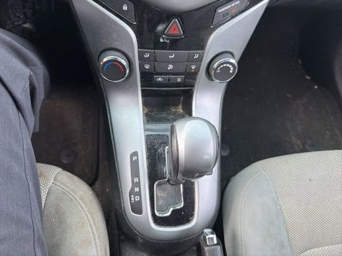 Used 2014 Chevrolet Cruze LT FWD image 6