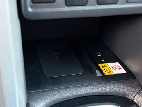 Used 2023 Toyota Corolla Cross XSE image 14