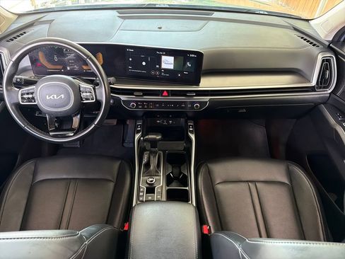 Used 2024 Kia Sorento S w/ Panoramic Sunroof Package FWD image 21