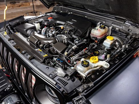 Used 2021 Jeep Wrangler Unlimited Rubicon image 41